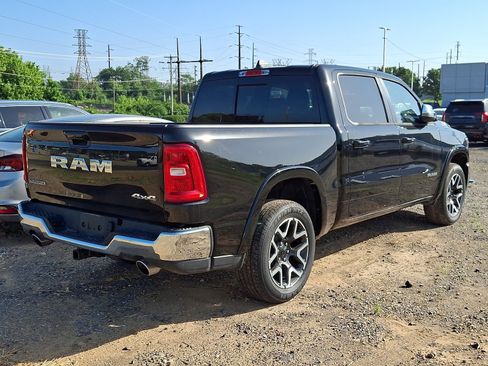 Used 2026 RAM 1500 Laramie AWD/4WD image 4