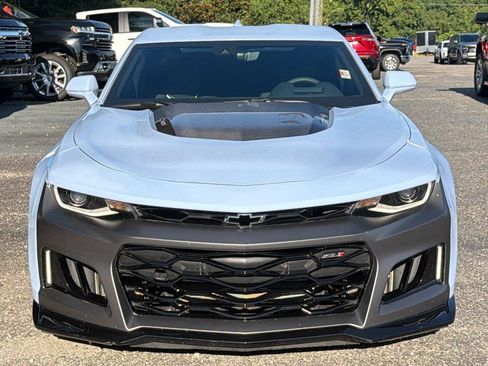 Used 2023 Chevrolet Camaro ZL1 RWD image 2