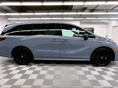 Used 2025 Honda Odyssey Sport-L image 15