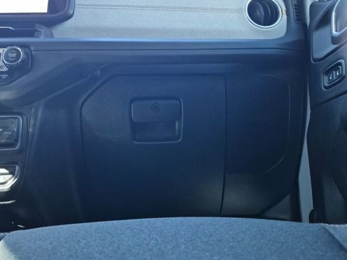 Used 2024 Jeep Wrangler Sahara w/ Technology Group image 41