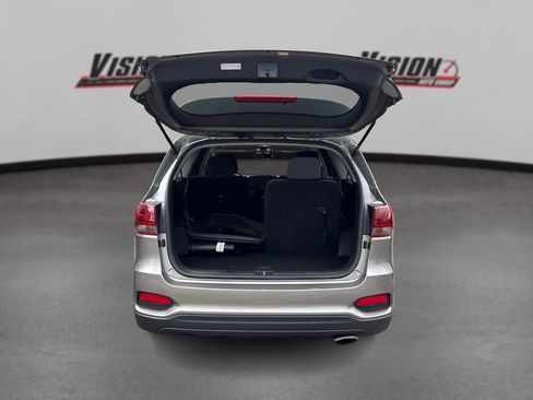 Certified 2019 Kia Sorento LX image 11