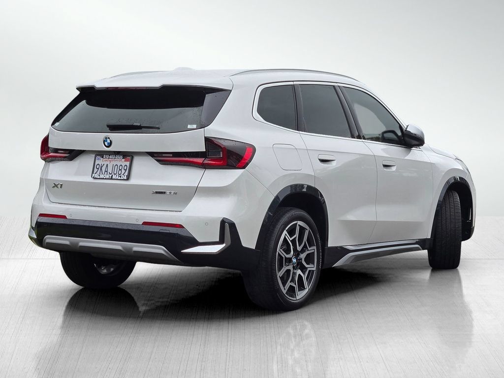 Used 2023 BMW X1 xDrive28i w/ Convenience Package AWD/4WD image 4