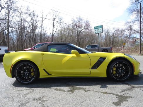 Used 2016 Chevrolet Corvette Z06 w/ 2LZ Preferred Equipment Group RWD image 4