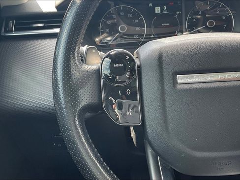 Used 2019 Land Rover Range Rover Velar S image 18