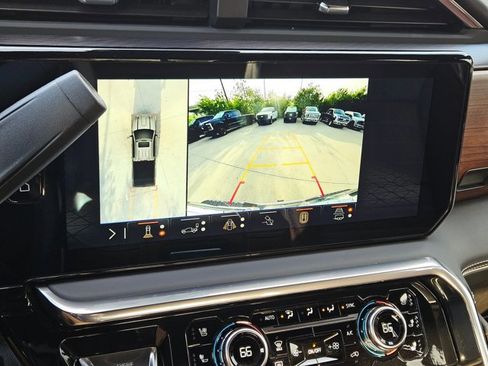 Used 2024 GMC Sierra 2500 Denali Ultimate image 15