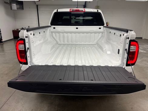 New 2026 GMC Canyon Elevation image 16