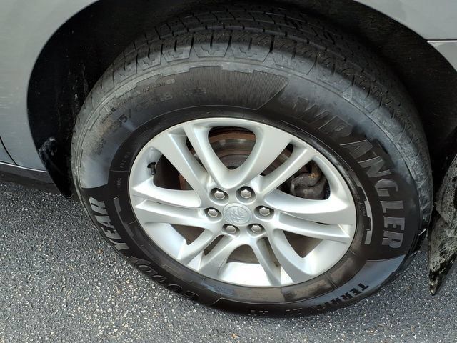 Used 2018 Buick Enclave Essence AWD/4WD image 11