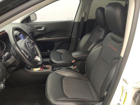 Used 2018 Jeep Compass Trailhawk w/ Safe & Security Group AWD/4WD image 18