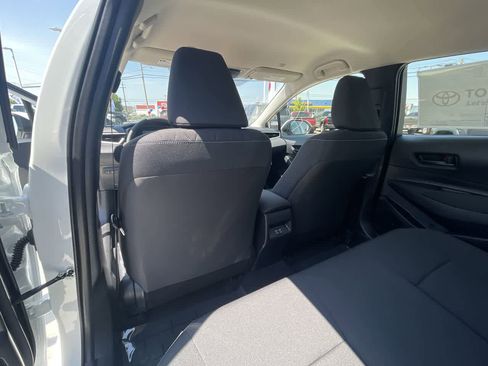 Used 2025 Toyota Corolla LE w/ LE Premium Package image 13