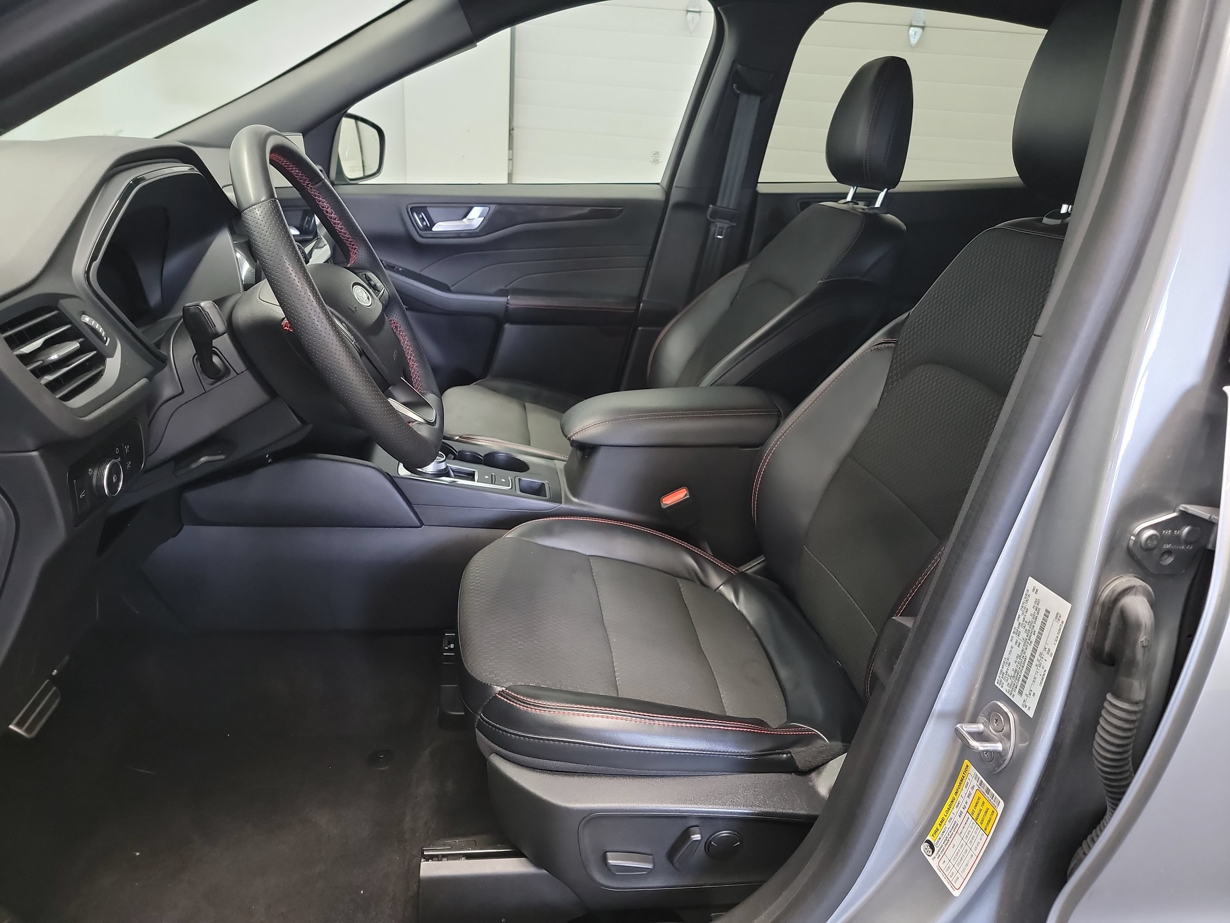 Used 2023 Ford Escape ST-Line Select w/ Tech Pack #2 AWD/4WD image 12