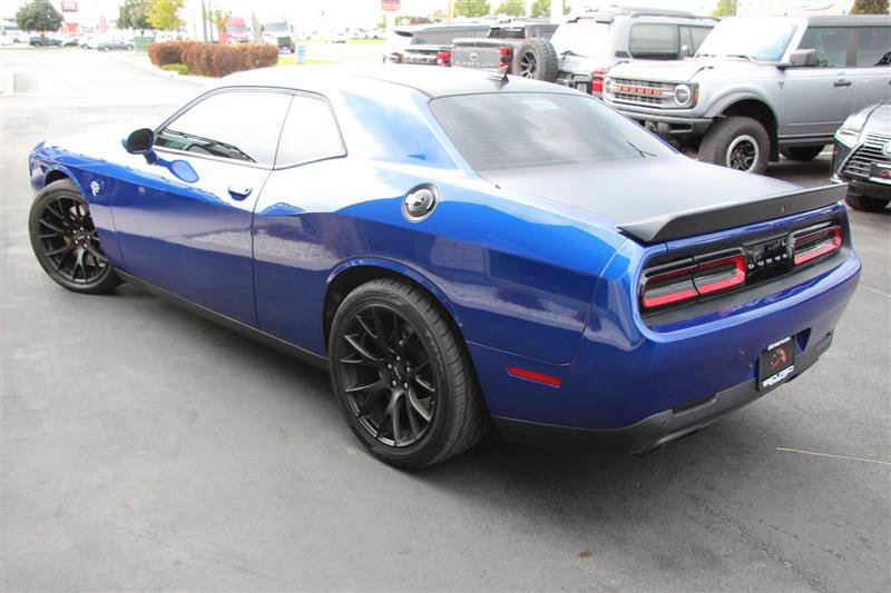 Used 2019 Dodge Challenger SRT Hellcat RWD image 5