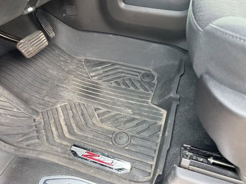 Used 2021 Chevrolet Silverado 1500 LT Trail Boss w/ Bed Protection Package image 19