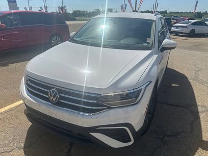 Used 2024 Volkswagen Tiguan SE
