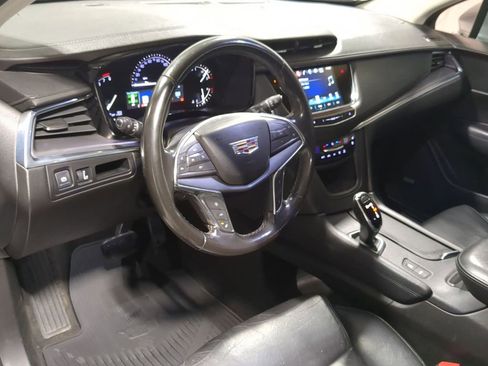 Used 2019 Cadillac XT5 Premium Luxury image 12