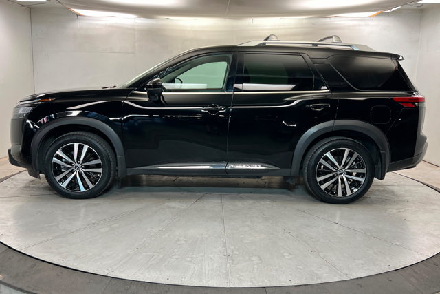 Used 2025 Nissan Pathfinder Platinum w/ Cargo Package FWD image 2