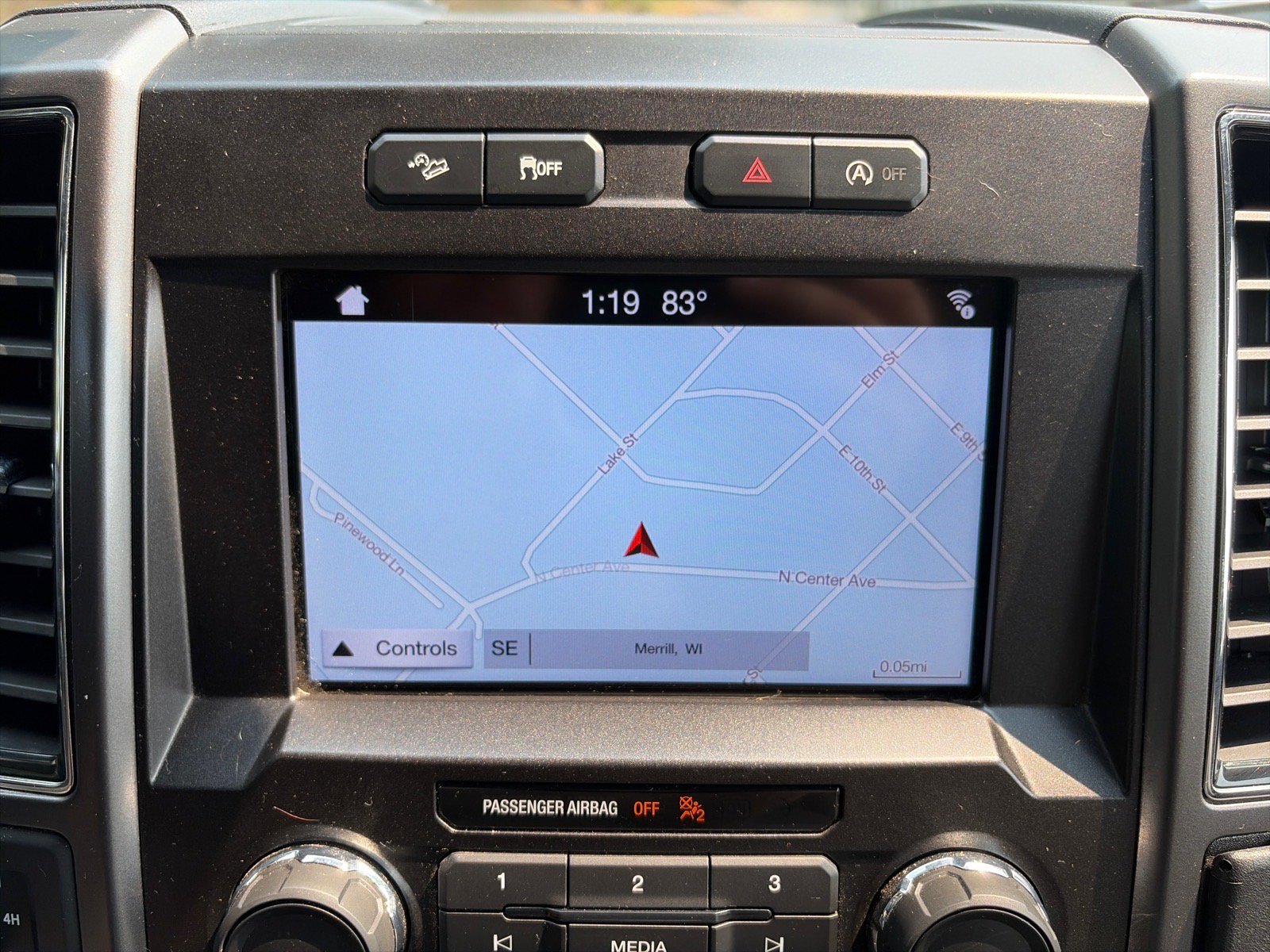 Used 2018 Ford F150 XLT w/ Equipment Group 302A Luxury AWD/4WD image 25