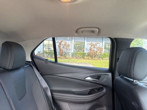 Used 2025 Buick Encore GX Preferred FWD image 14