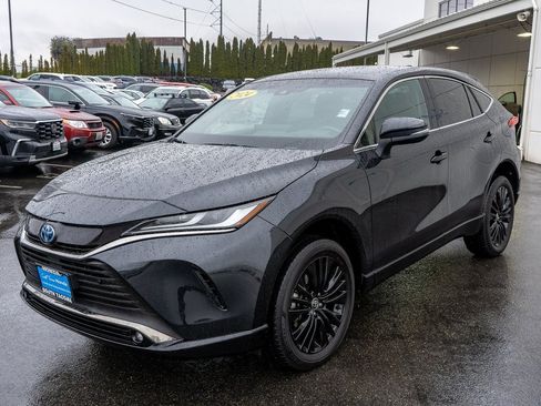 Used 2024 Toyota Venza Nightshade image 6