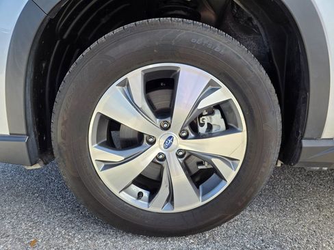 Used 2024 Subaru Ascent Premium w/ Convenience Package image 30