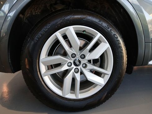 Used 2022 Audi Q5 2.0T Premium w/ Convenience Package image 10