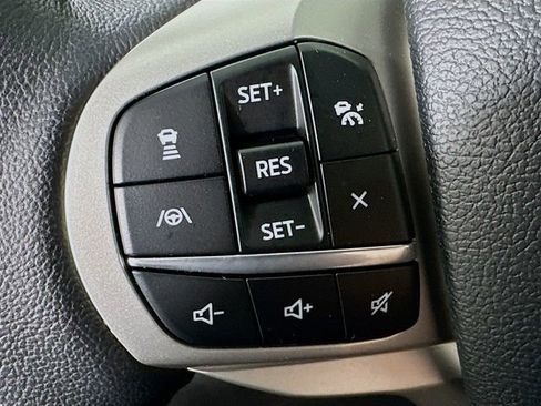 Used 2024 Ford Explorer XLT w/ Equipment Group 202A AWD/4WD image 12