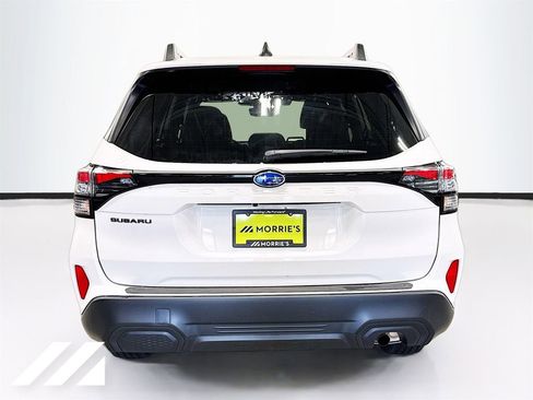 Used 2026 Subaru Forester Premium AWD/4WD image 6