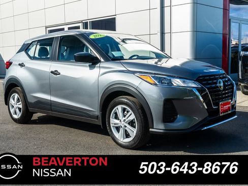 New 2025 Nissan Kicks Play S image 1