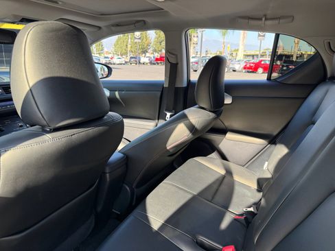 Used 2013 Lexus CT 200h w/ Premium Pkg w/Navigation image 15