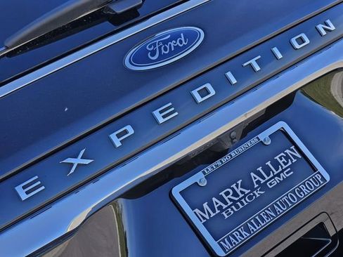 Used 2024 Ford Expedition Limited AWD/4WD image 11