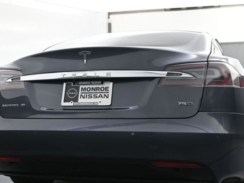 Used 2018 Tesla Model S 75D image 21
