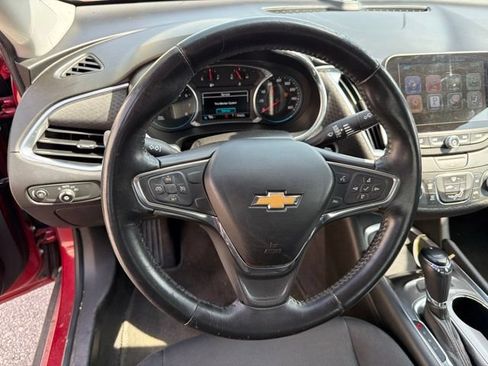 Used 2016 Chevrolet Malibu LT FWD image 24