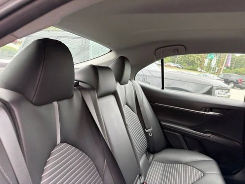 Used 2023 Toyota Camry SE FWD image 14