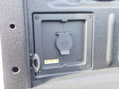 New 2025 Ford F150 Lariat w/ Equipment Group 501A Mid image 7