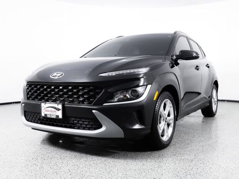 Used 2022 Hyundai Kona SEL w/ Convenience Package image 3