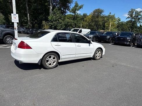 Used 2007 Honda Accord SE image 10