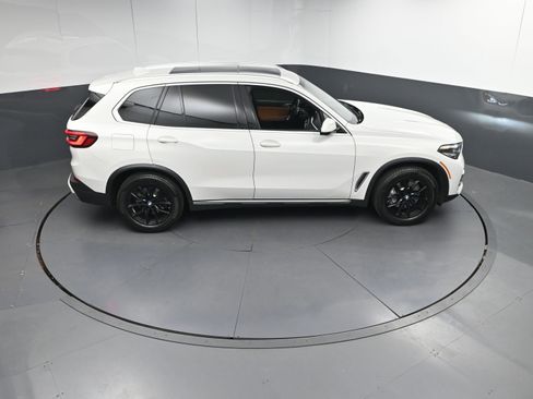 Used 2023 BMW X5 xDrive40i w/ Premium Package image 35