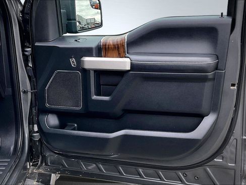 Used 2019 Ford F150 Lariat w/ Max Trailer Tow Package AWD/4WD image 25
