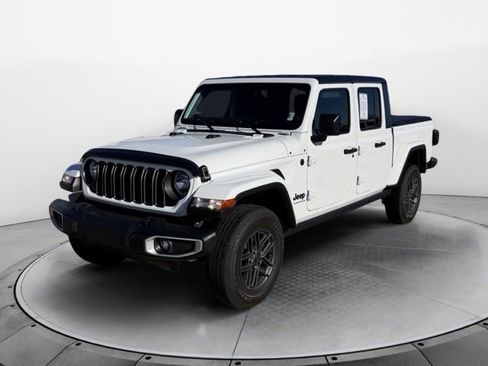 Used 2024 Jeep Gladiator Sport image 7
