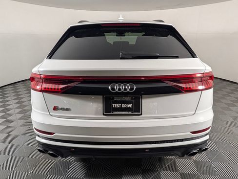 Used 2023 Audi SQ8 Prestige AWD/4WD image 6