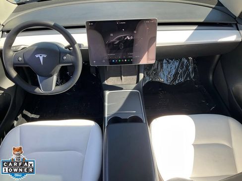 Used 2022 Tesla Model 3 Long Range AWD/4WD image 40