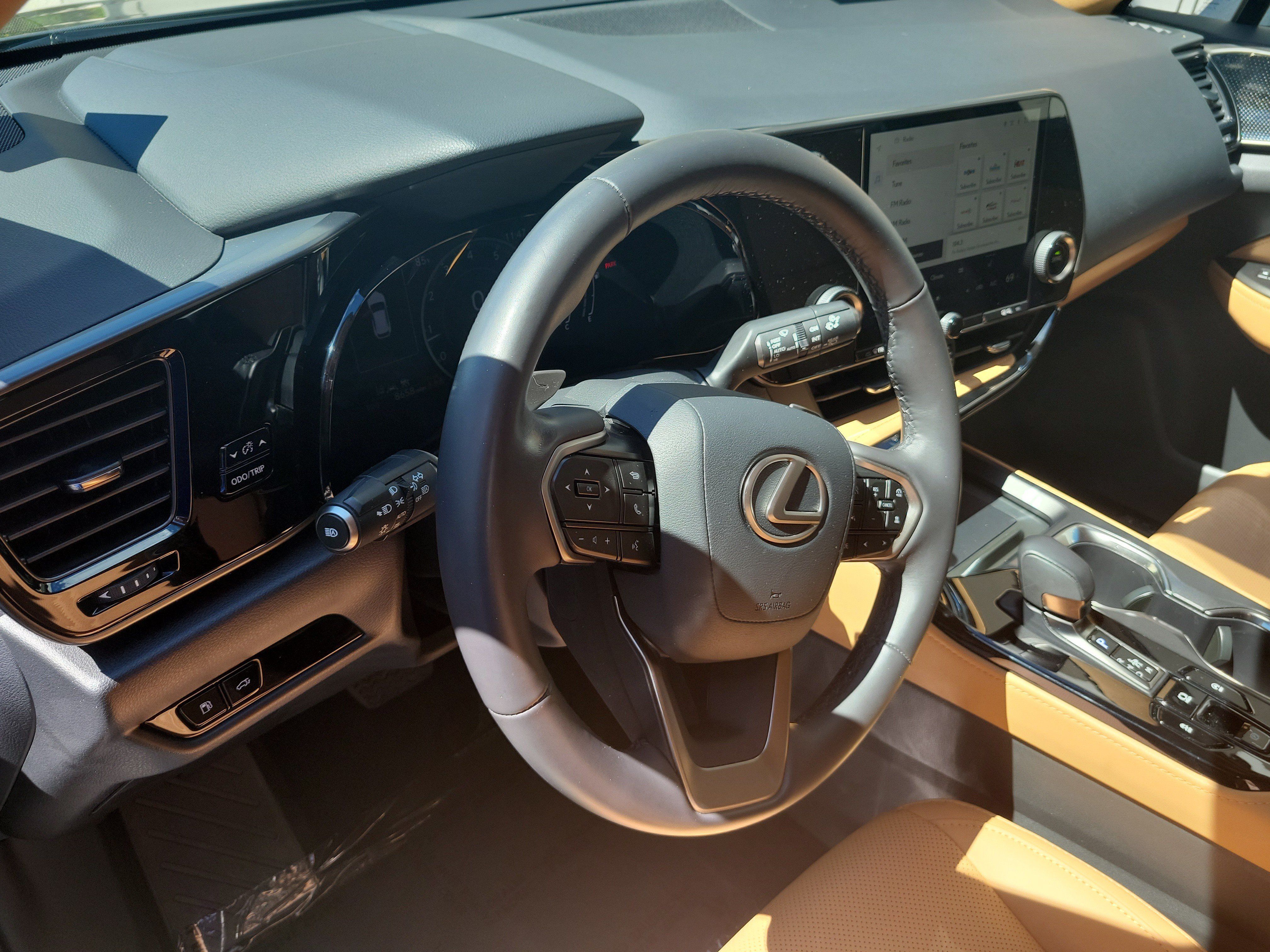 Used 2025 Lexus NX 250 FWD w/ Accessory Package (K3) image 23