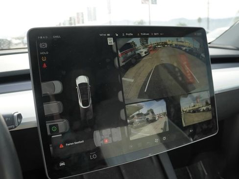 Used 2022 Tesla Model Y Performance image 11