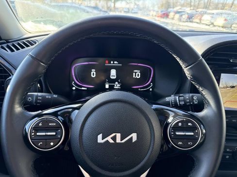 Used 2023 Kia Soul EX image 29