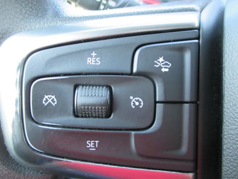 Used 2022 Chevrolet Silverado 1500 Custom w/ Safety Confidence Package RWD image 18