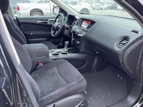 Used 2016 Nissan Pathfinder S image 15