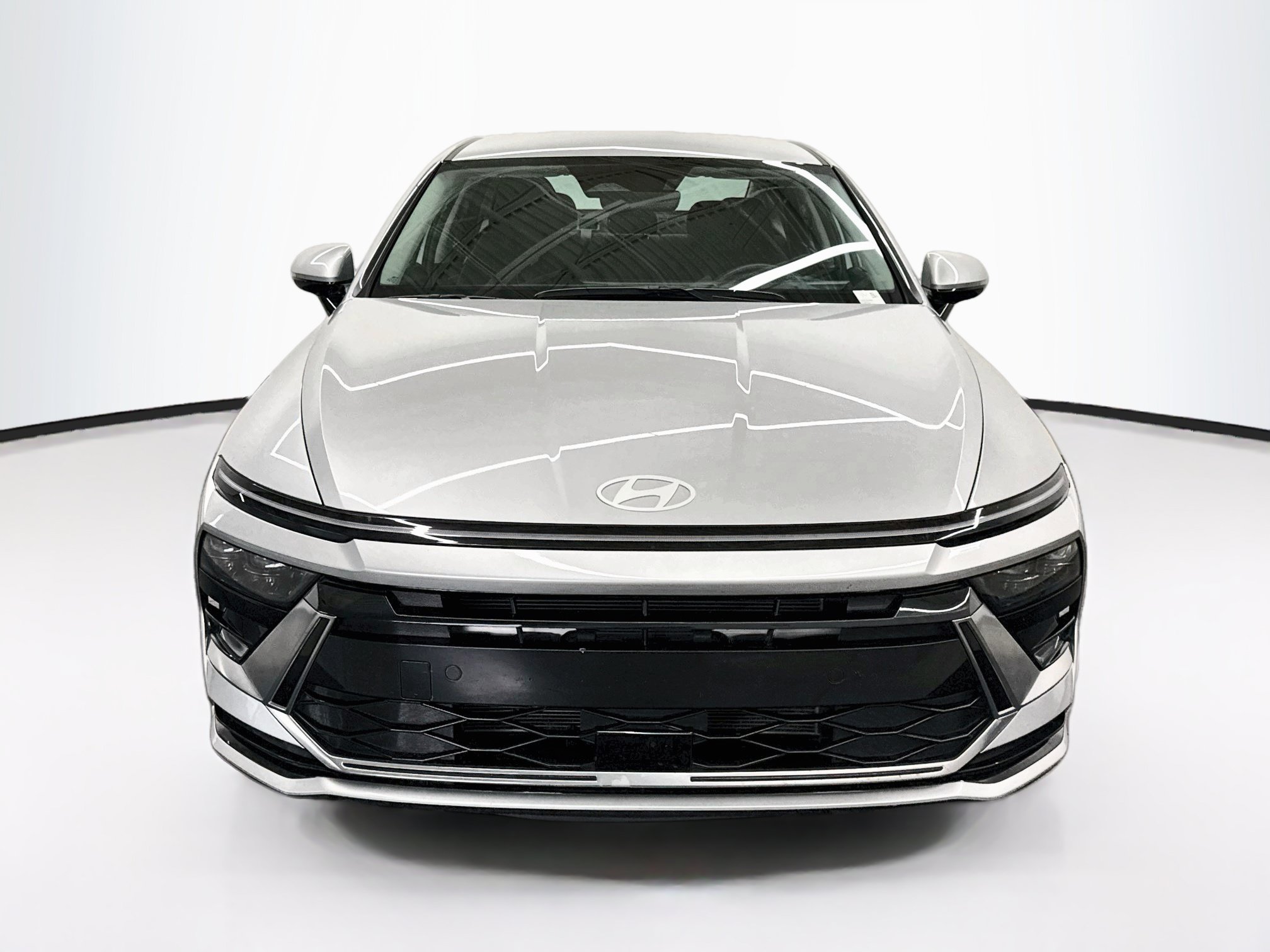 Used 2024 Hyundai Sonata SEL FWD image 2