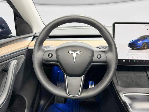 Used 2024 Tesla Model Y Performance AWD/4WD image 8