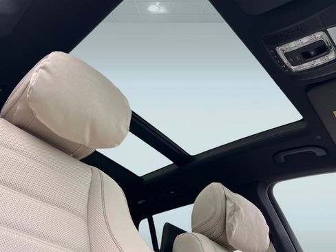 New 2026 Mercedes-Benz GLS 580 4MATIC image 13