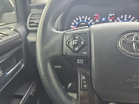 Used 2019 Toyota 4Runner Limited image 21