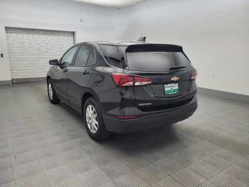 Used 2023 Chevrolet Equinox LS w/ LS Convenience Package FWD image 5